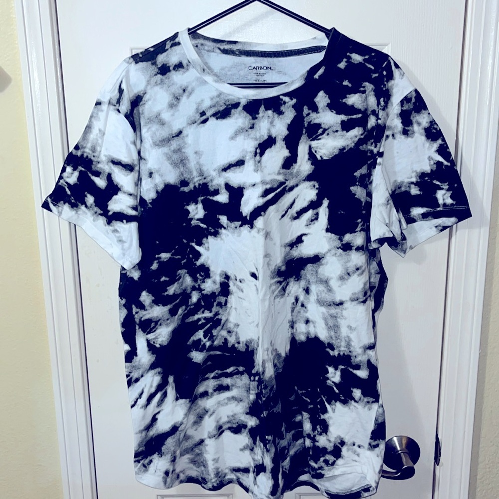 Black and White Carbon Short-Sleeve T-Shirt (Medium)